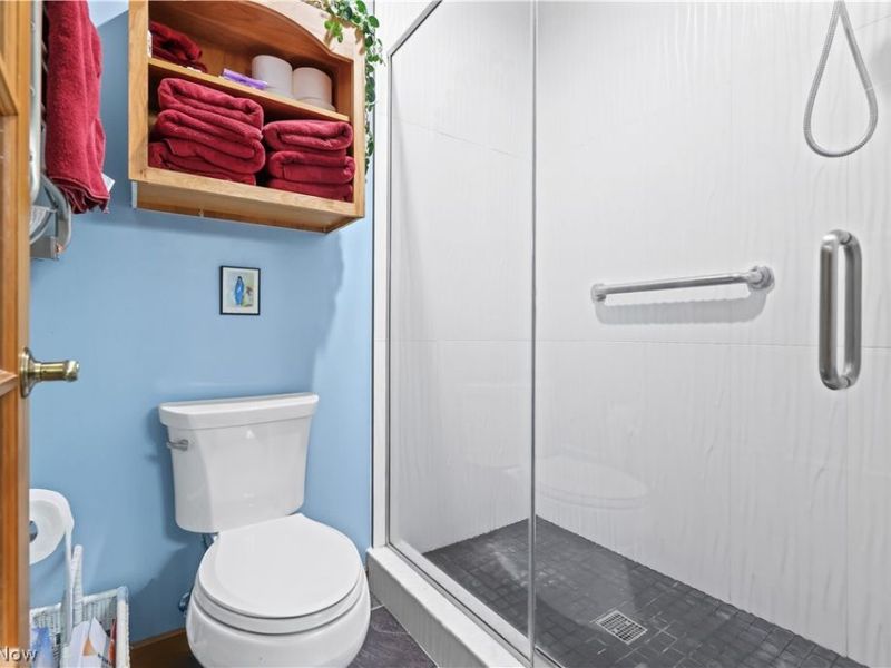 2011 E Swan Lake Circle , Kent, OH 44240 Photo 26