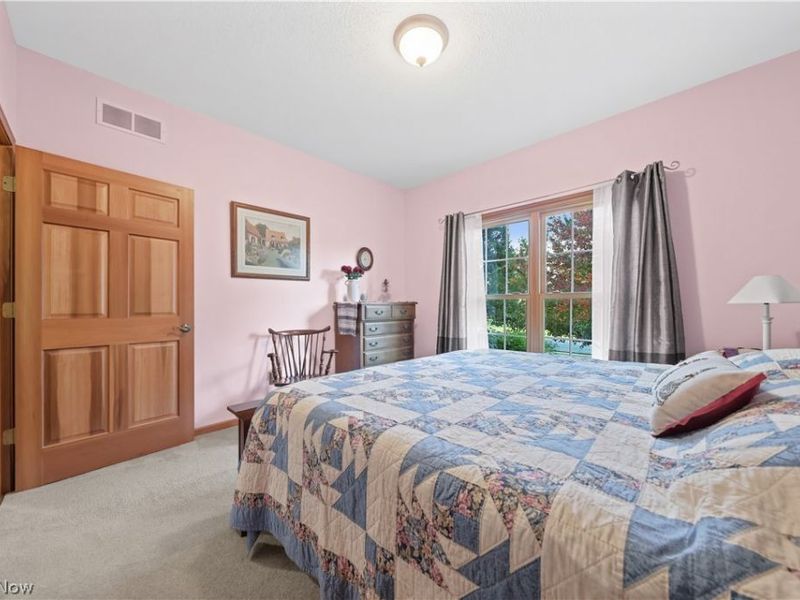 2011 E Swan Lake Circle , Kent, OH 44240 Photo 30