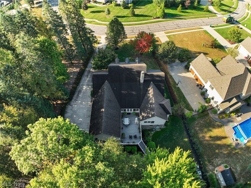 2011 E Swan Lake Circle , Kent, OH 44240 Photo 4