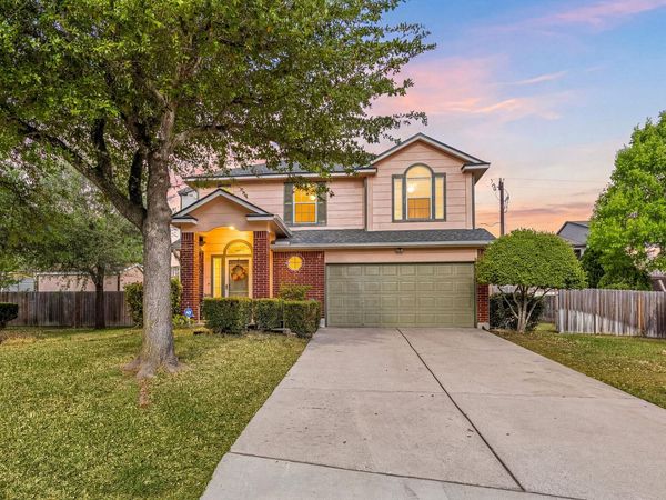 103 Little Lake RD , Hutto, TX 78634