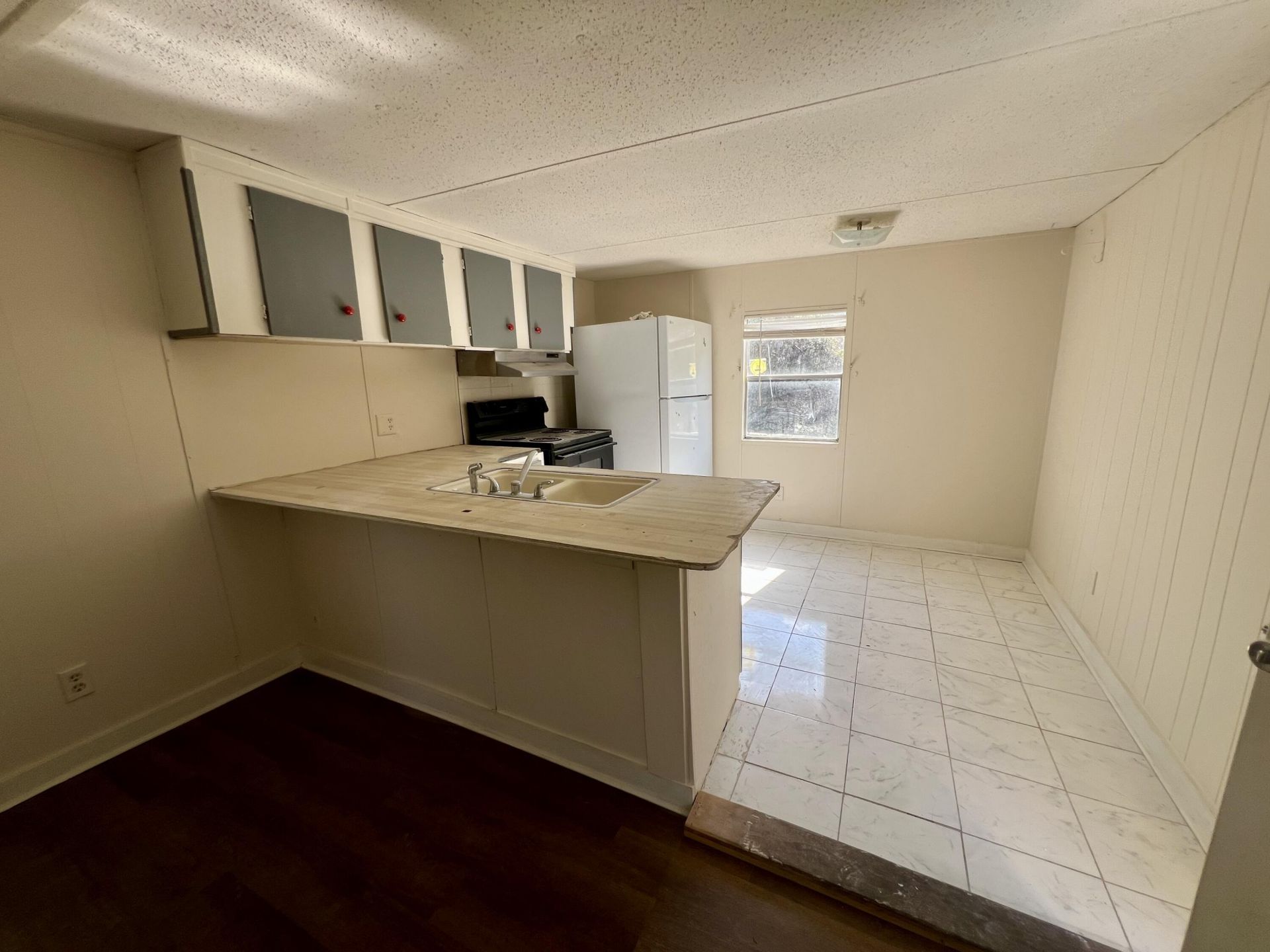 205 3rd Street Photo 4