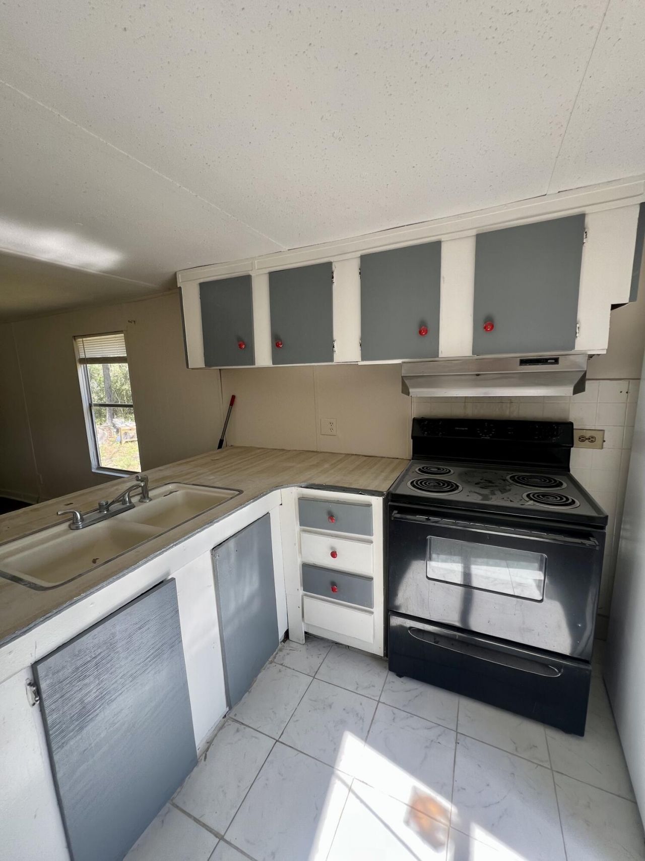 205 3rd Street Photo 5