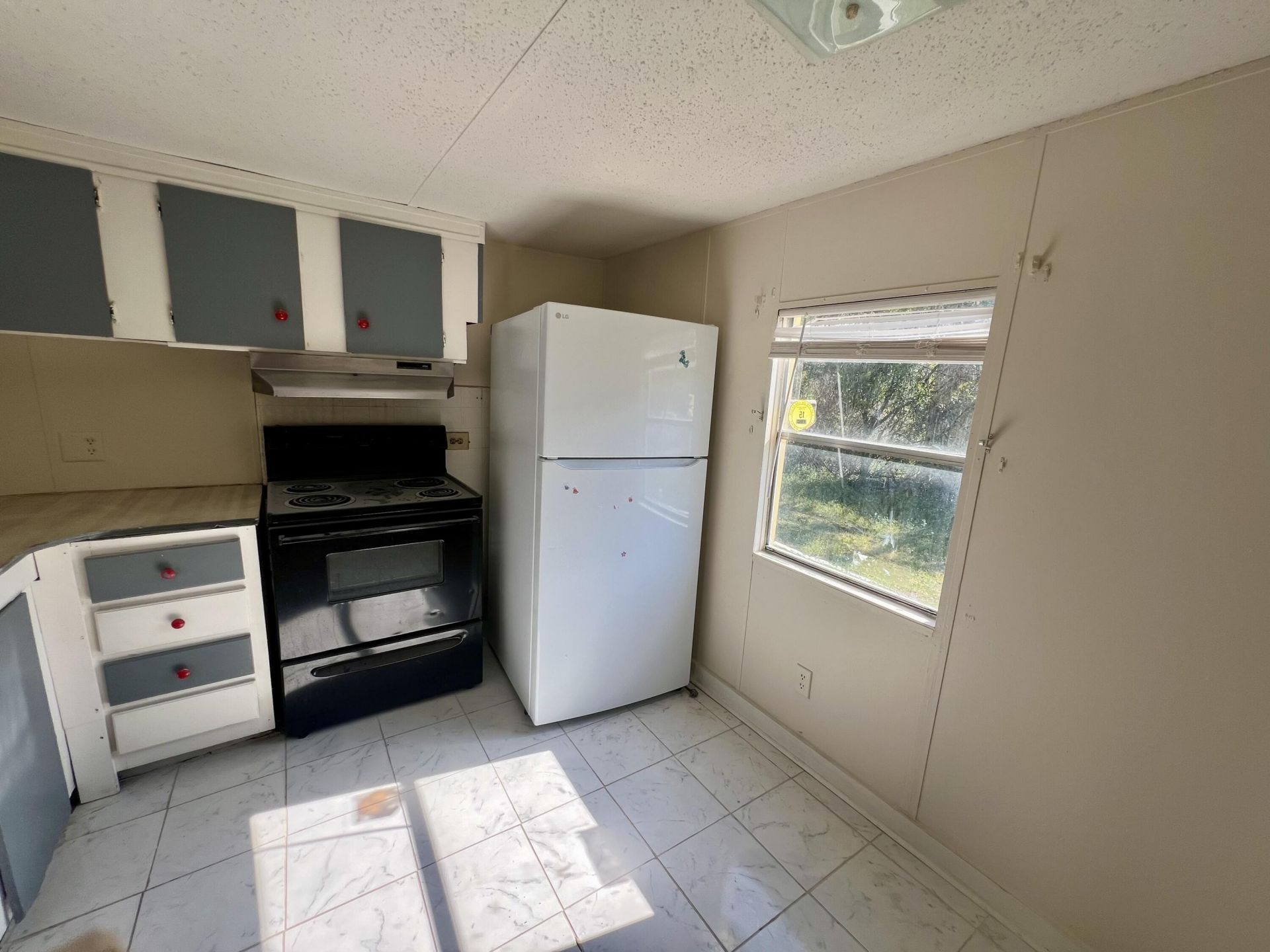 205 3rd Street Photo 6