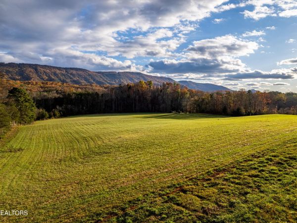 1029 Oscar Best Rd, Maryville, TN 37803