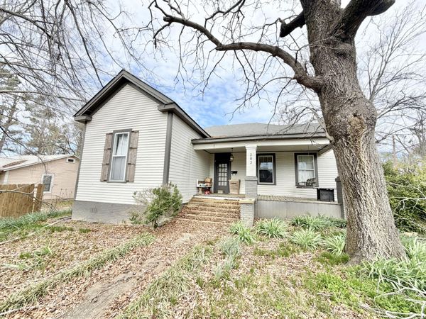 202 Davis St., Booneville, MS 38829