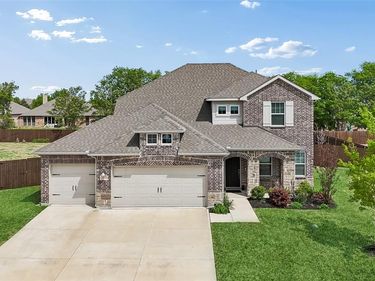 1512 Gentle Creek Lane, Fort Worth, TX 76052