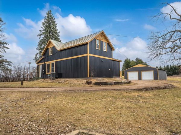 599 10 1/2 Avenue , Almena, WI 54805