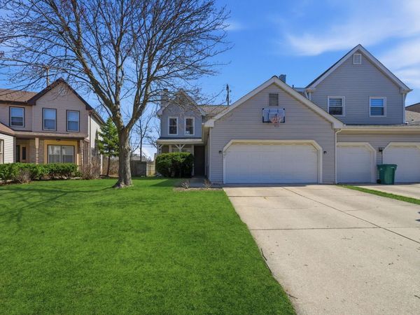 447 Thorndale Court , Buffalo Grove, IL 60089