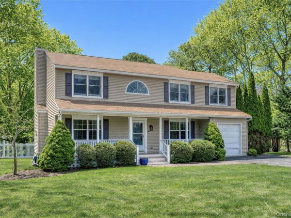 9 Deborah Drive, Westhampton Beach, NY 11978