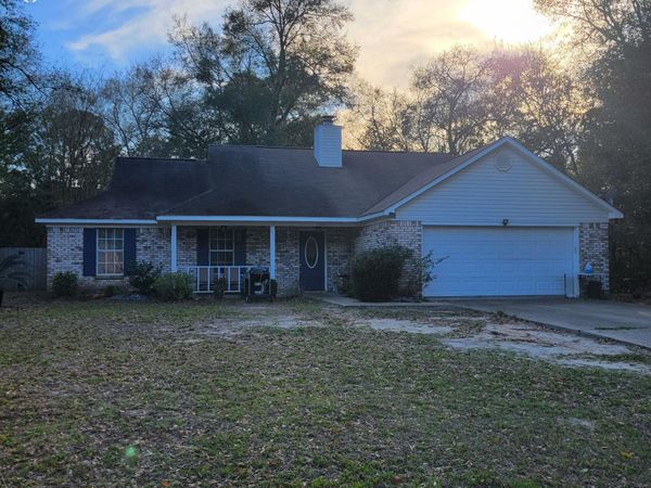 1301 Spruce Street, Ocean Springs, MS 39564
