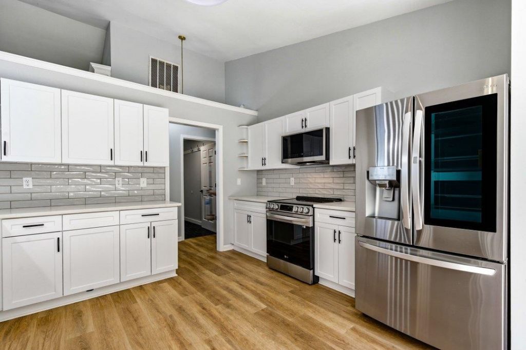 457 Carolina Woods Dr. Photo 10