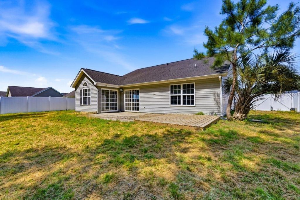 457 Carolina Woods Dr. Photo 24