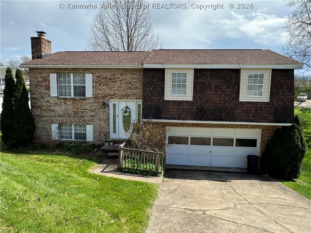 5204 Avery Circle, Cross Lanes, WV 25313 Main Photo