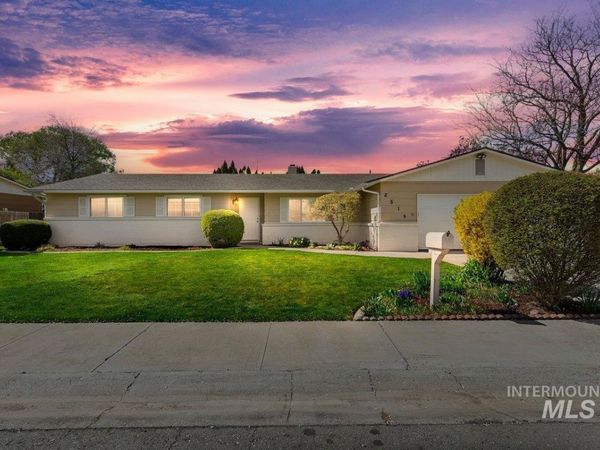 8515 W Valley View Drive, Boise, ID 83704