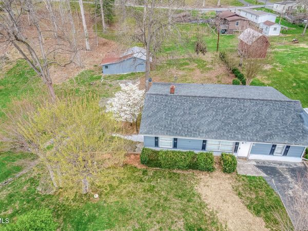 441 Mimosa Street, Mount Carmel, TN 37645