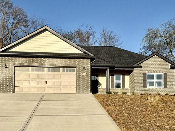 713 Twilight Falls, Jonesborough, TN 37659