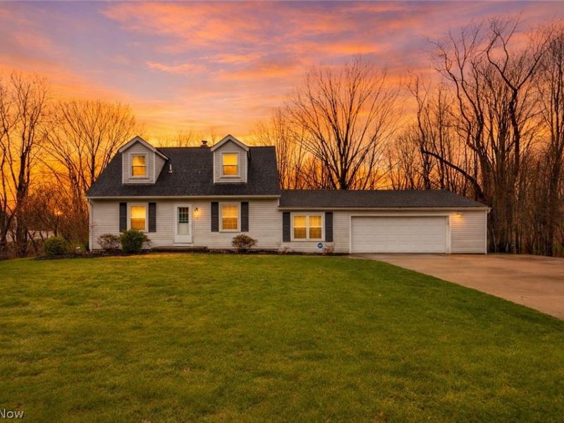 561 N River Road, Munroe Falls, OH 44262 Photo 1