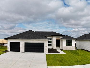 5430 N 212 Avenue , Elkhorn, NE 68022