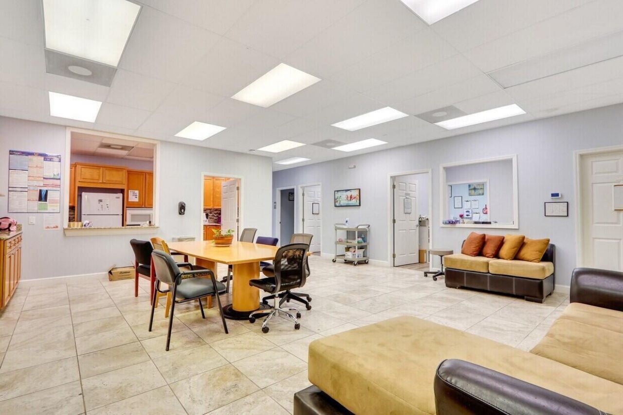 1405 SE Goldtree Drive, Port Saint Lucie, FL 34952 Photo