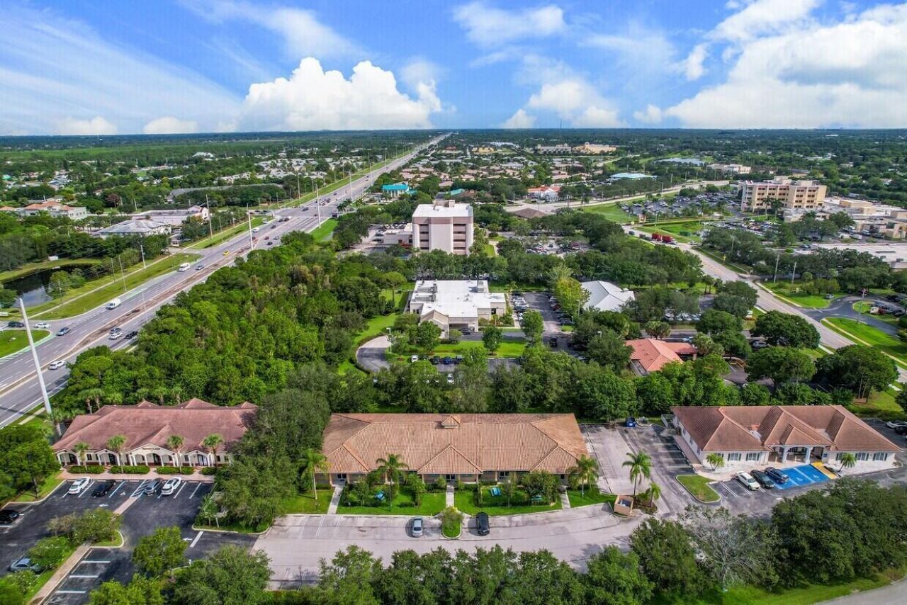 1405 SE Goldtree Drive, Port Saint Lucie, FL 34952 Photo