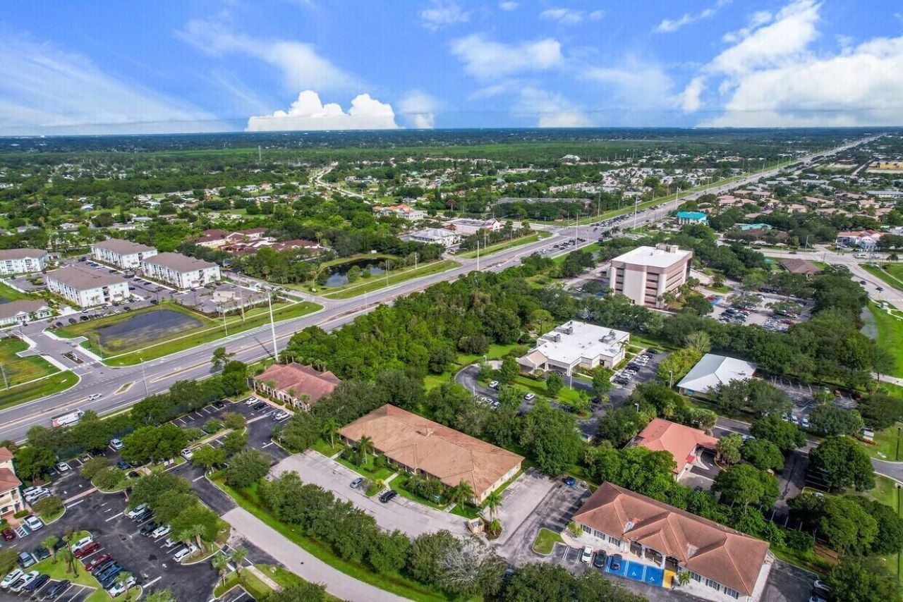 1405 SE Goldtree Drive, Port Saint Lucie, FL 34952 Photo