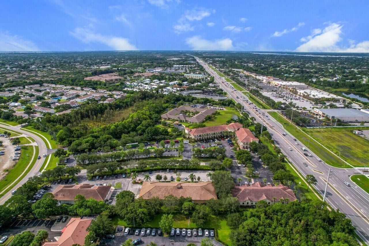 1405 SE Goldtree Drive, Port Saint Lucie, FL 34952 Photo