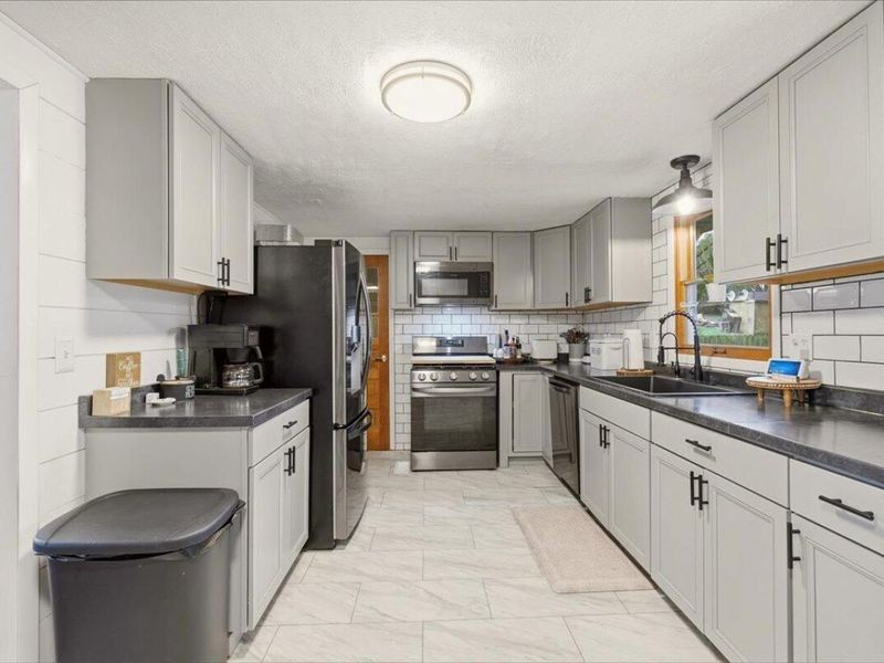 13739 Old Mansfield Road, Mount Vernon, OH 43050 Photo 5