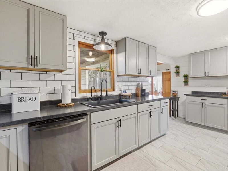 13739 Old Mansfield Road, Mount Vernon, OH 43050 Photo 7