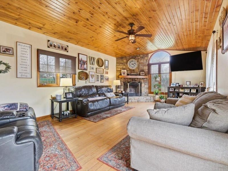 13739 Old Mansfield Road, Mount Vernon, OH 43050 Photo 9