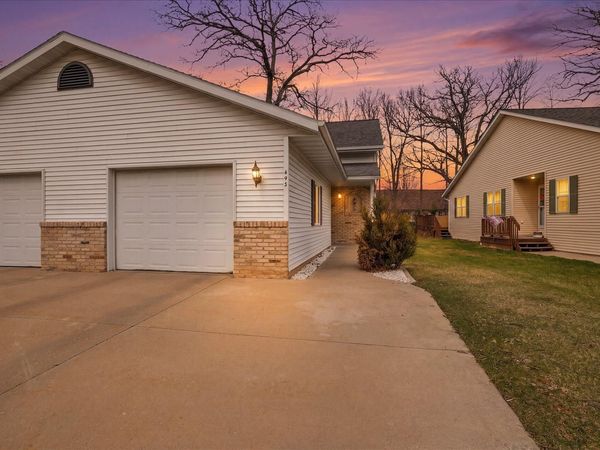 492 Park Pl, Unit 21, Kewaskum, WI 53040