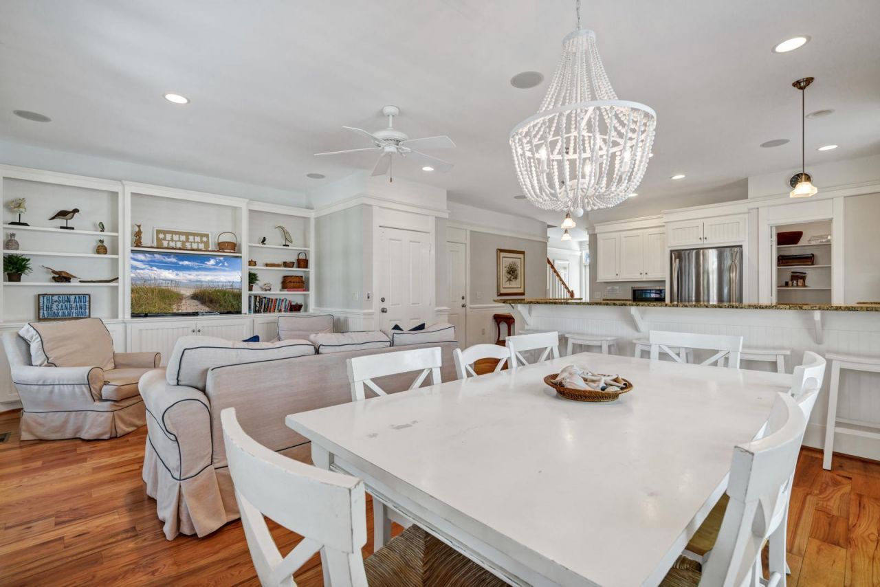 805 Jungle Road Photo 23