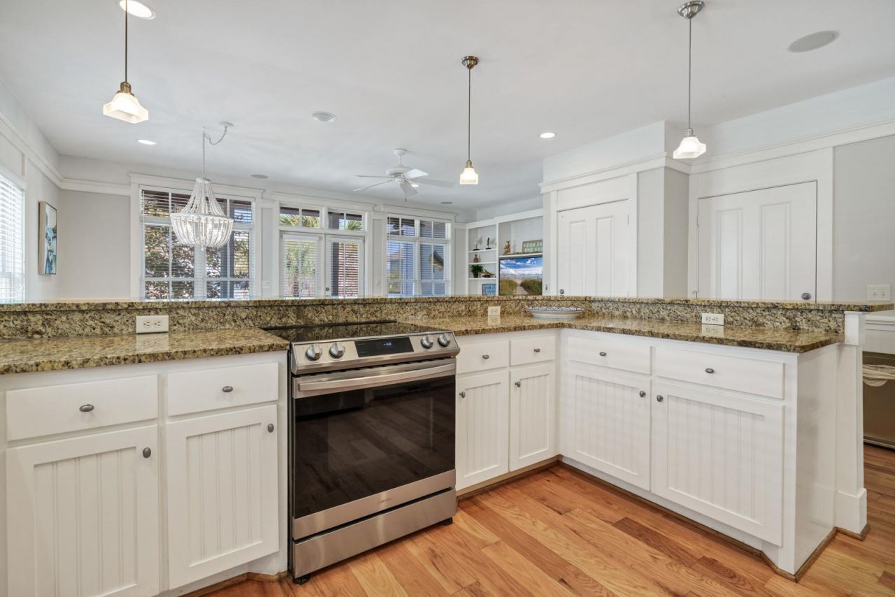 805 Jungle Road Photo 32