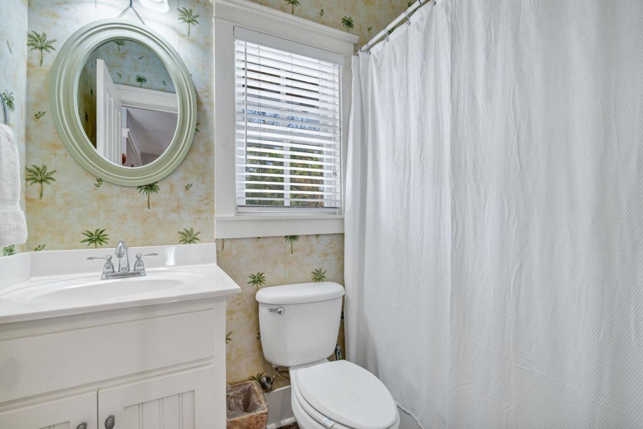 805 Jungle Road Photo 36