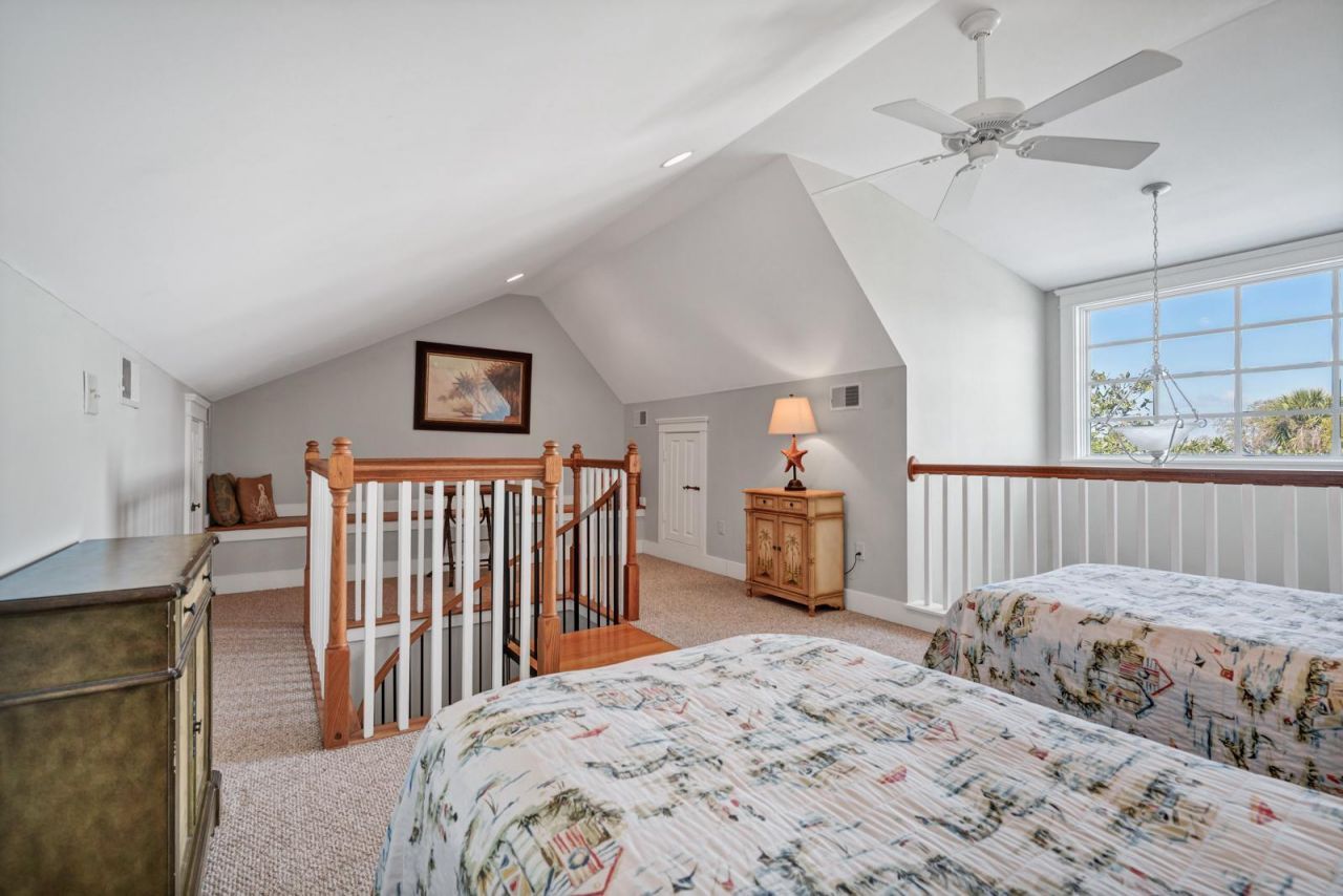 805 Jungle Road Photo 42