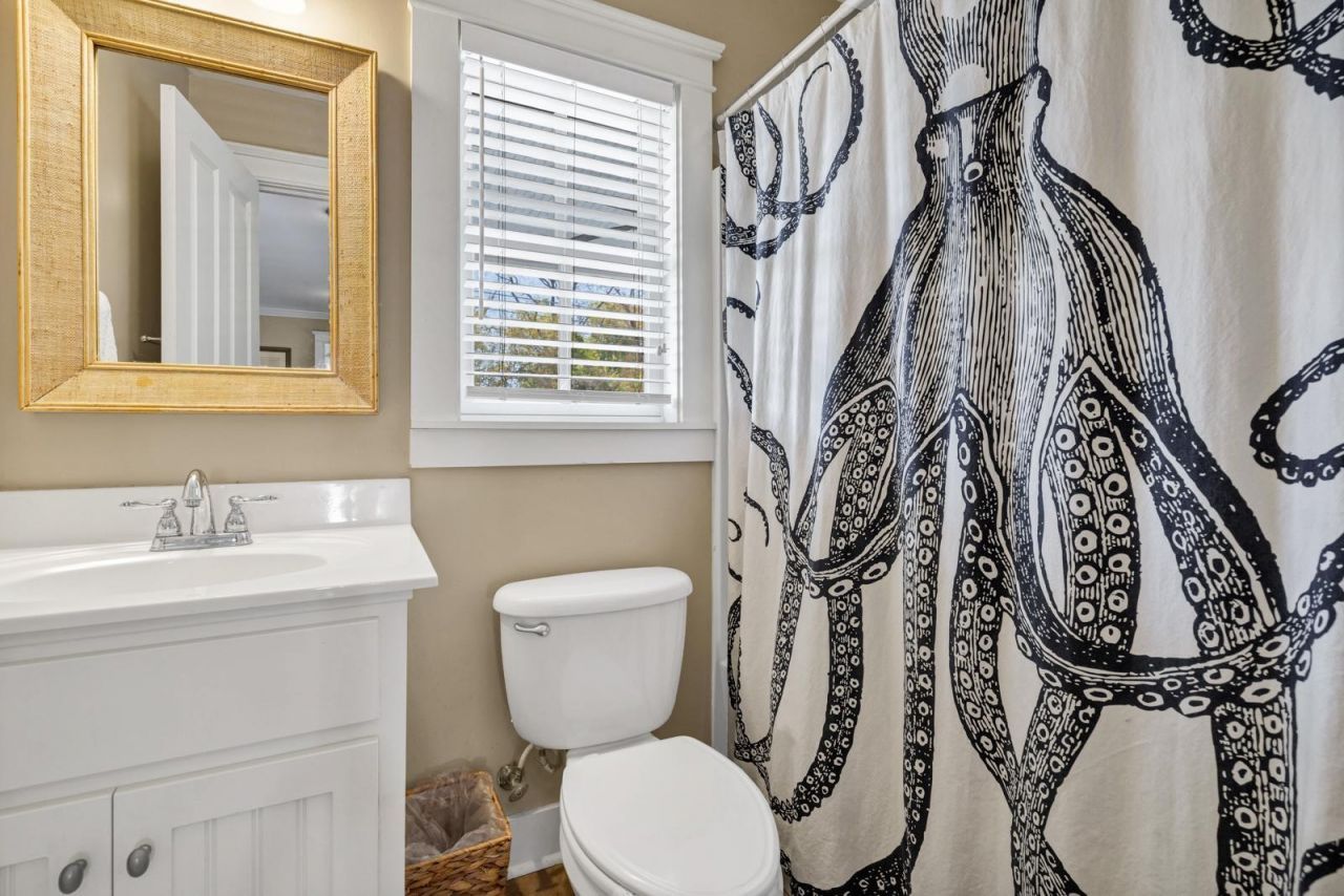 805 Jungle Road Photo 50