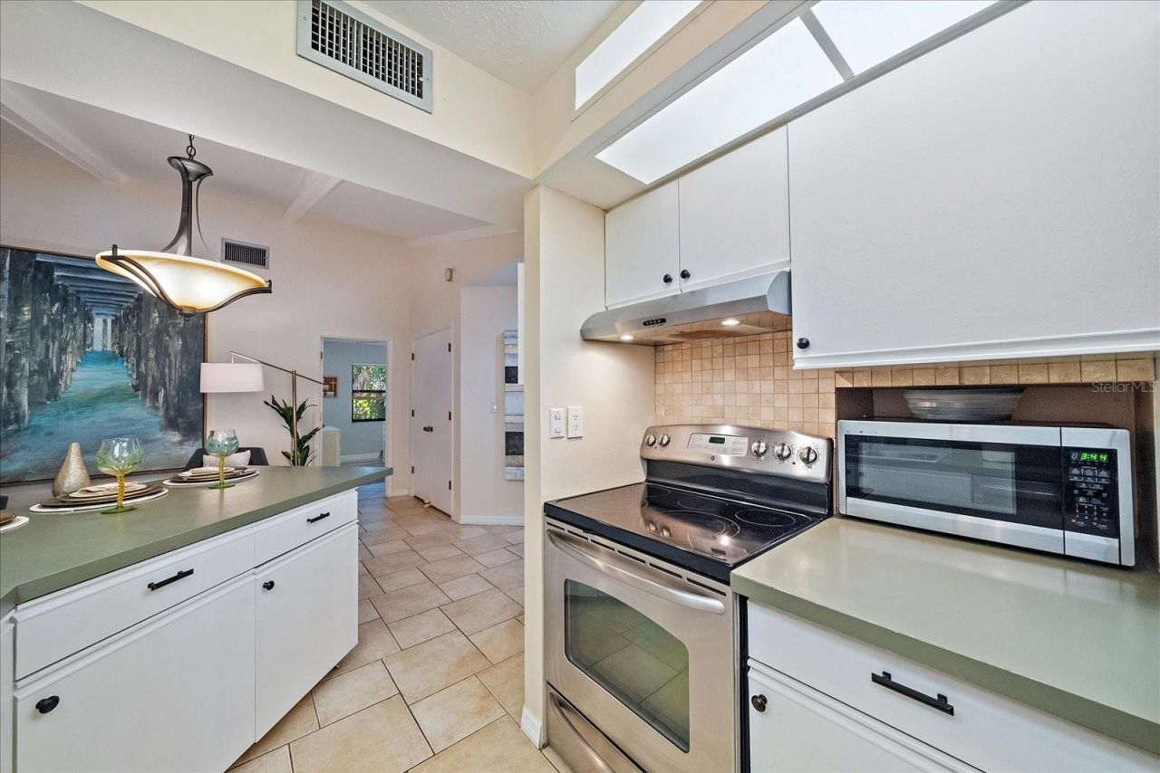 3246 Maiden Lane, Sarasota, FL 34231 Photo
