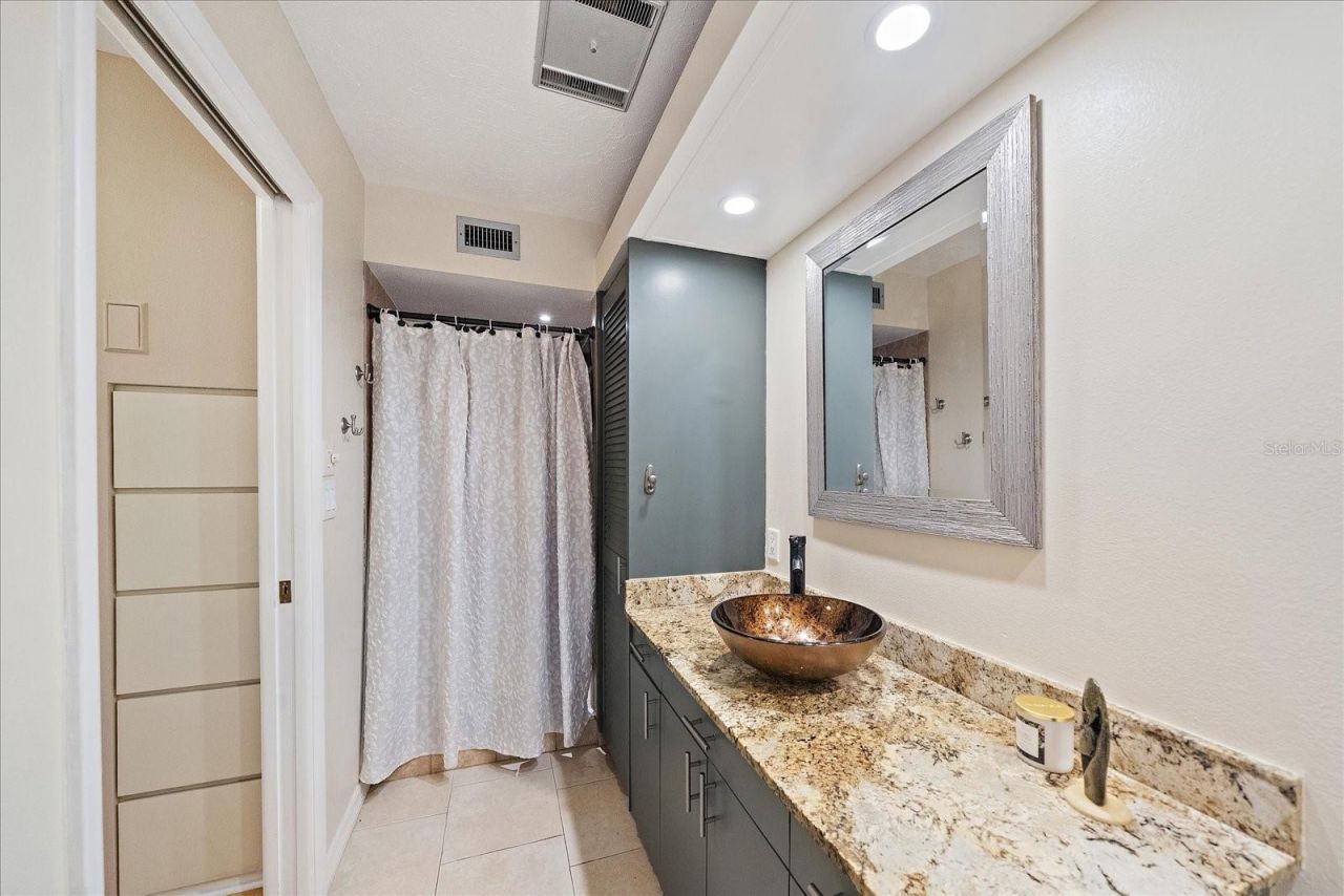3246 Maiden Lane, Sarasota, FL 34231 Photo