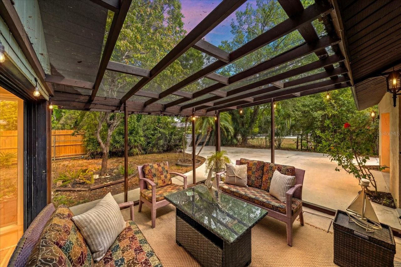 3246 Maiden Lane, Sarasota, FL 34231 Photo