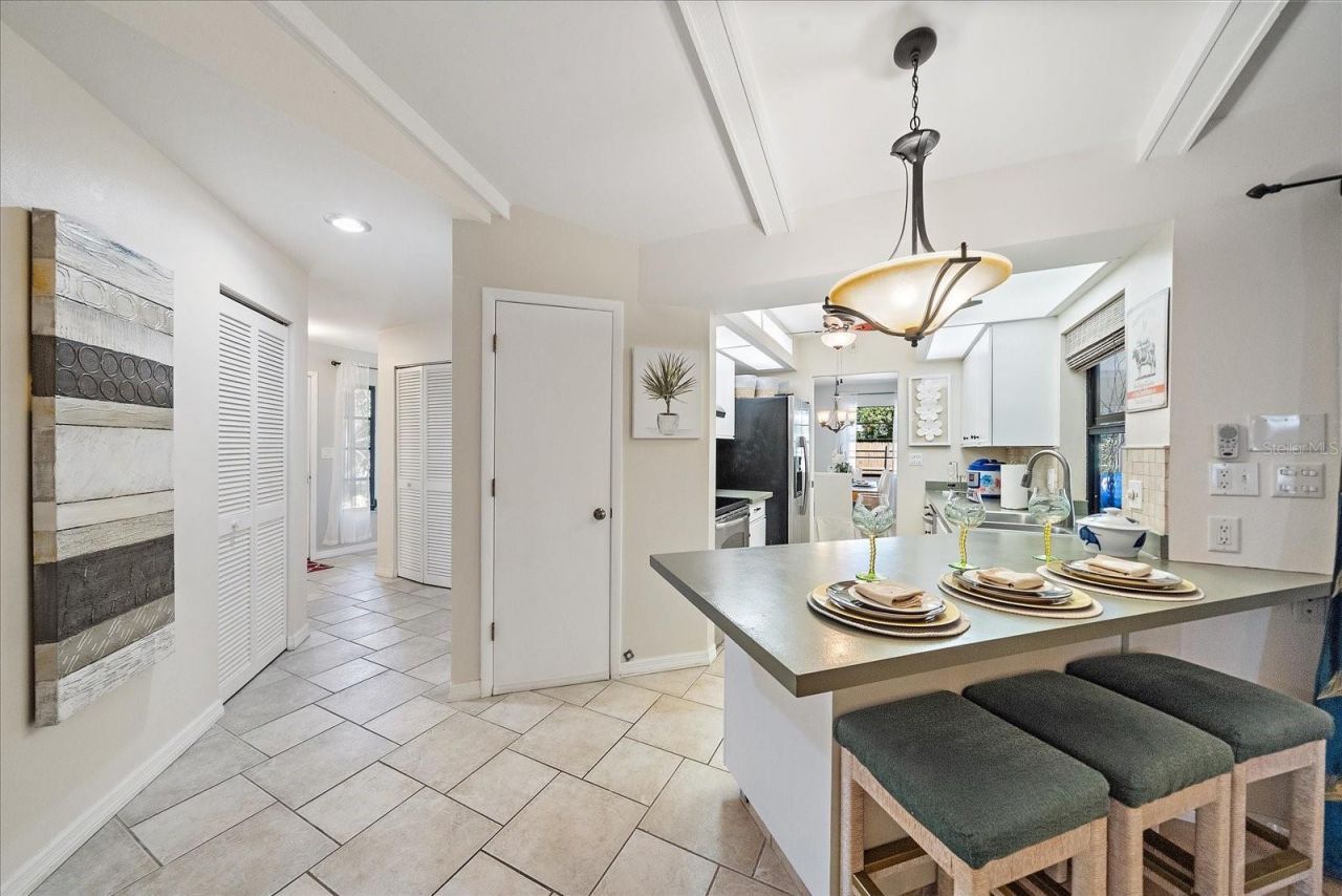 3246 Maiden Lane, Sarasota, FL 34231 Photo