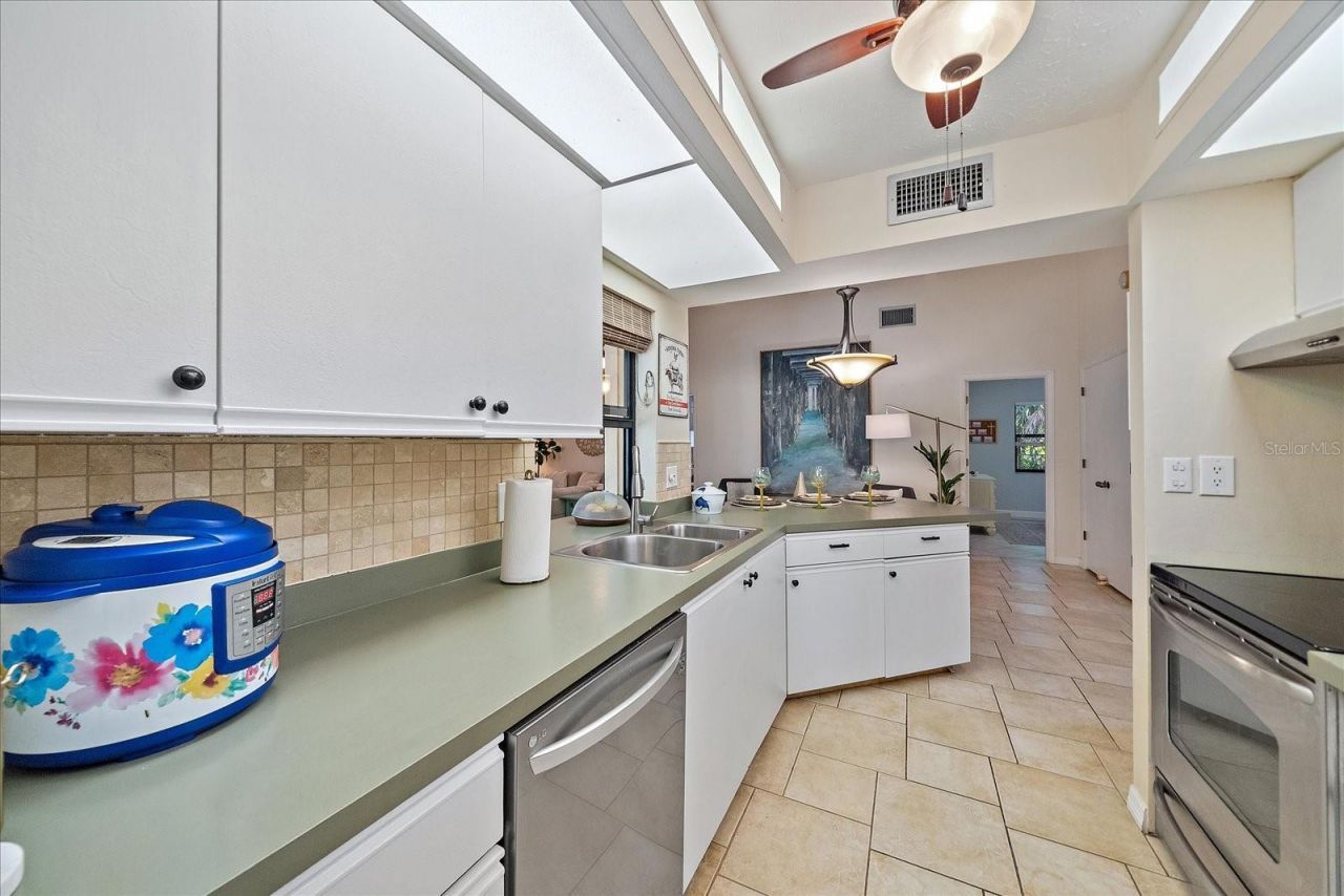 3246 Maiden Lane, Sarasota, FL 34231 Photo