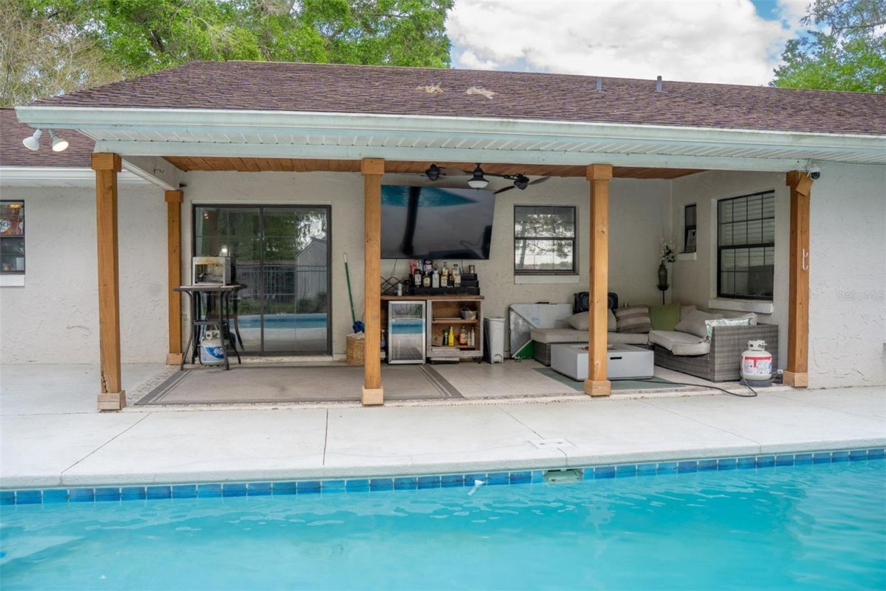 9088 NE 17th Court , Anthony, FL 32617 Photo