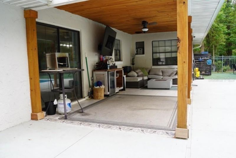 9088 NE 17th Court , Anthony, FL 32617 Photo