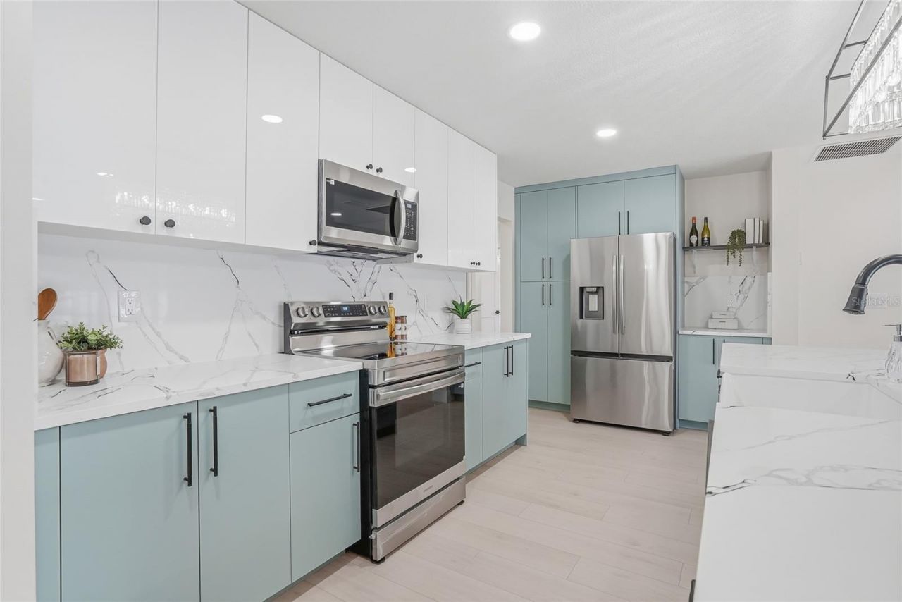 2644 Pebble Beach Drive, Clearwater, FL 33761 Photo