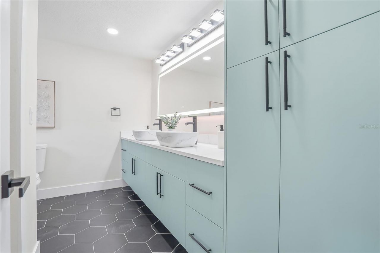 2644 Pebble Beach Drive, Clearwater, FL 33761 Photo