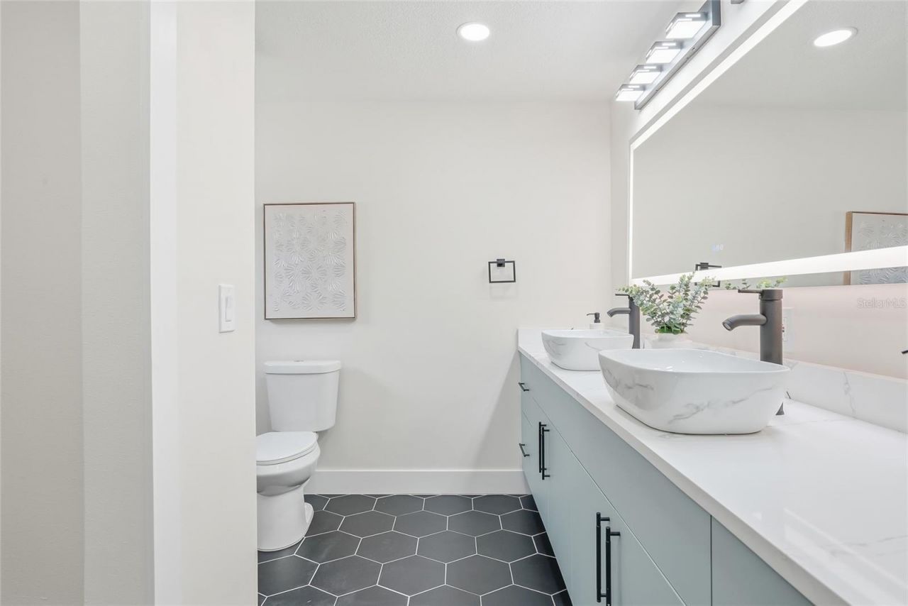 2644 Pebble Beach Drive, Clearwater, FL 33761 Photo