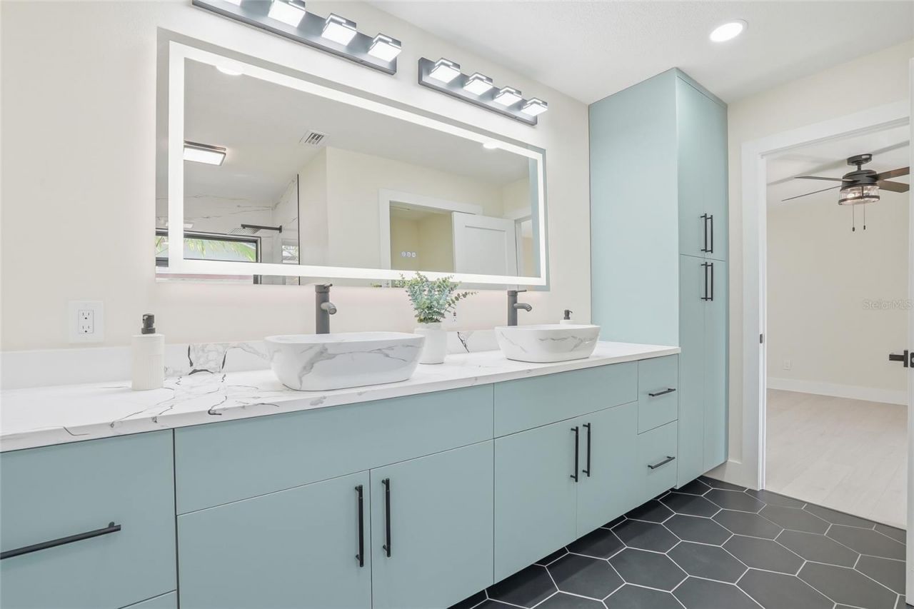 2644 Pebble Beach Drive, Clearwater, FL 33761 Photo