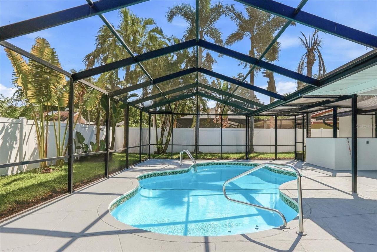 2644 Pebble Beach Drive, Clearwater, FL 33761 Photo