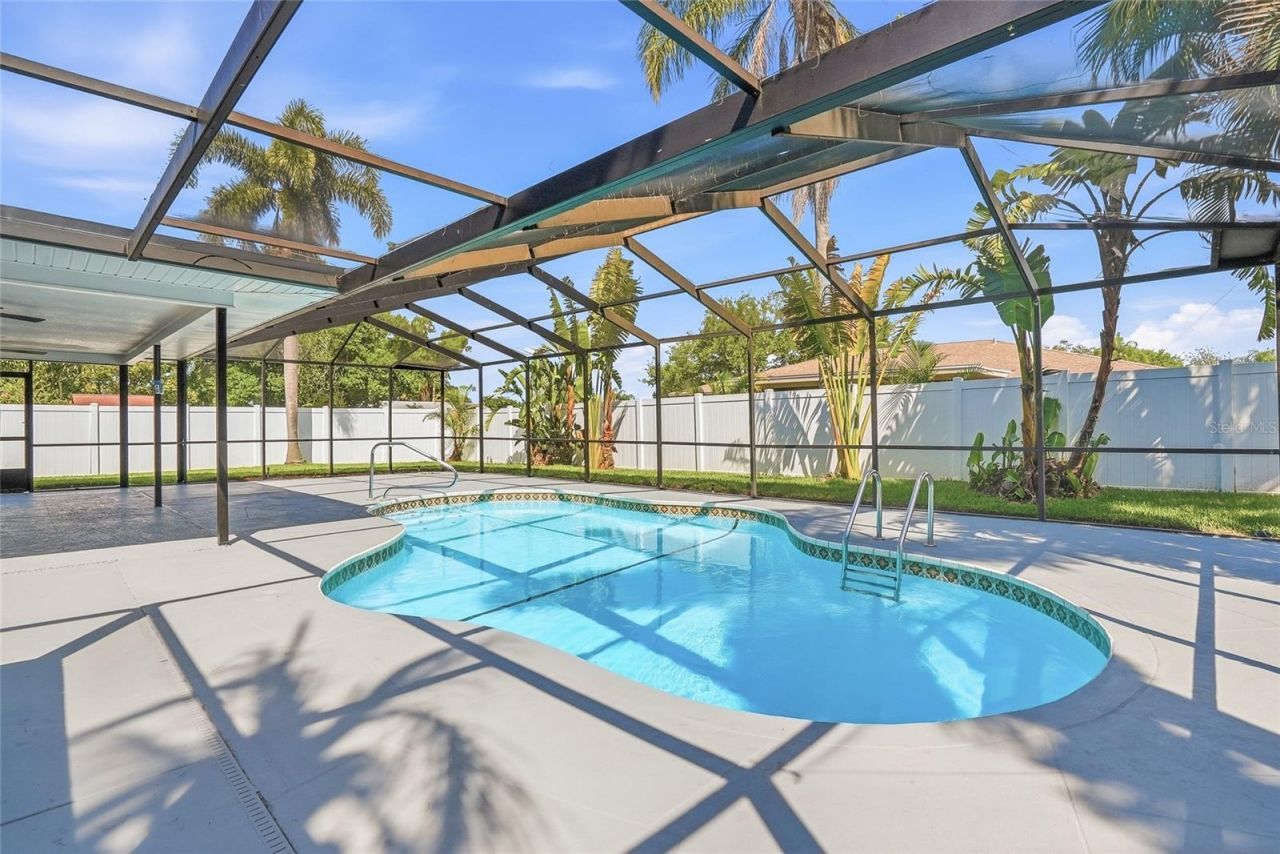 2644 Pebble Beach Drive, Clearwater, FL 33761 Photo