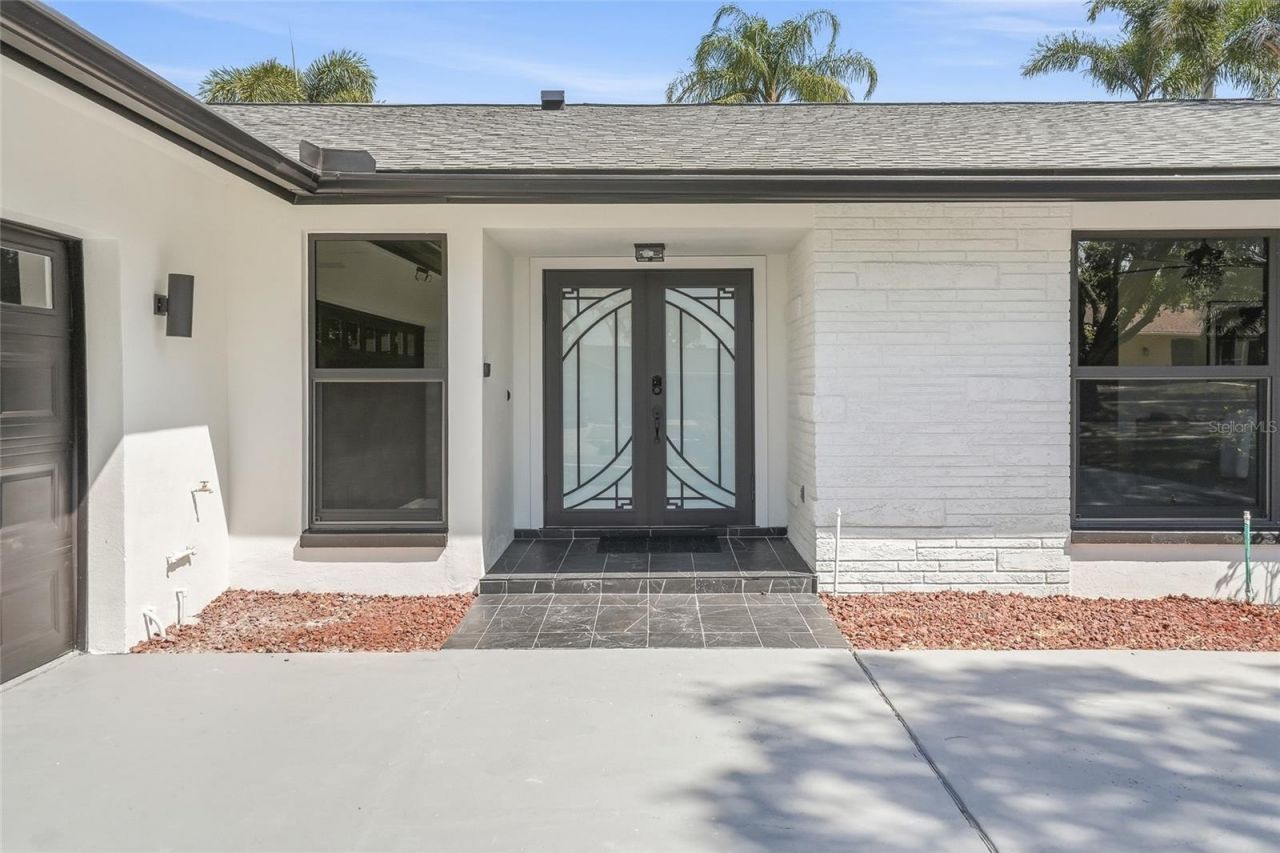 2644 Pebble Beach Drive, Clearwater, FL 33761 Photo