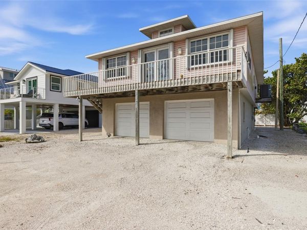 2806 GULF DRIVE, HOLMES BEACH, FL 34217